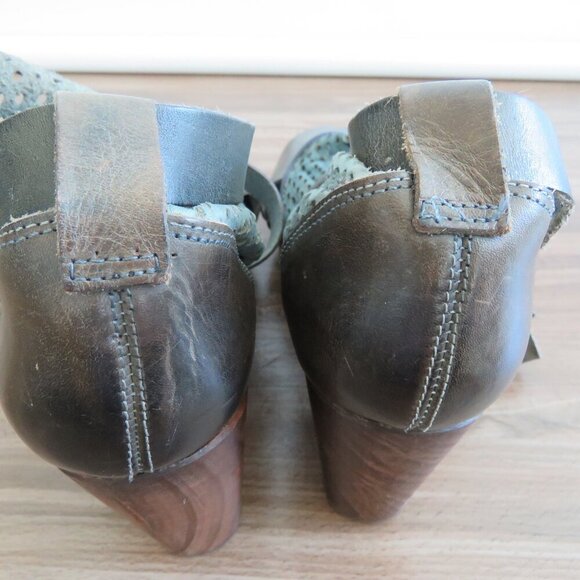 FREE PEOPLE Rendering Perforated Leather Buckle Heel Platform Clogs Boho 7.5 - Picture 12 of 14